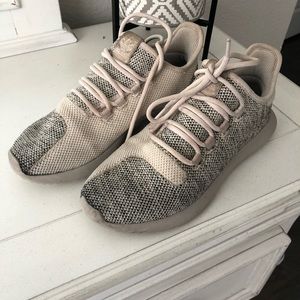 Adidas tubular shadow